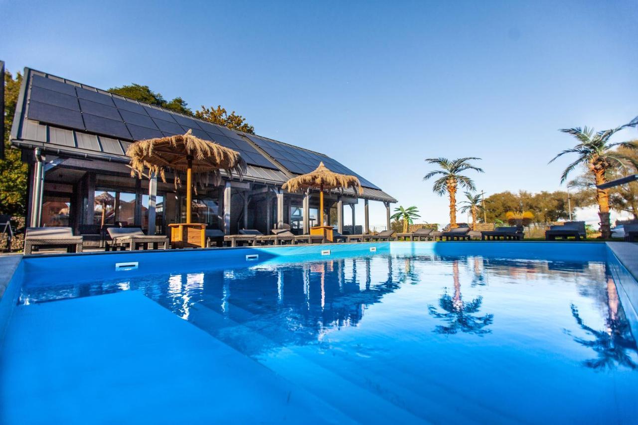Villa Royal Palm Mielno Großmöllen Exterior foto